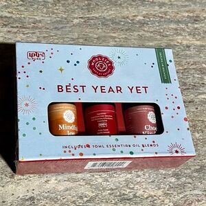 NIB Woolzies 3-pack Best Year Yet sealed essential oil set
